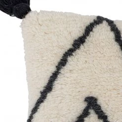 Bloomingville Cozy Tufted Wool Chevron Pattern Cushion With Black Tassels - Wool/Cotton (40x25cm) - Indoor/Outdoor NEW IN!