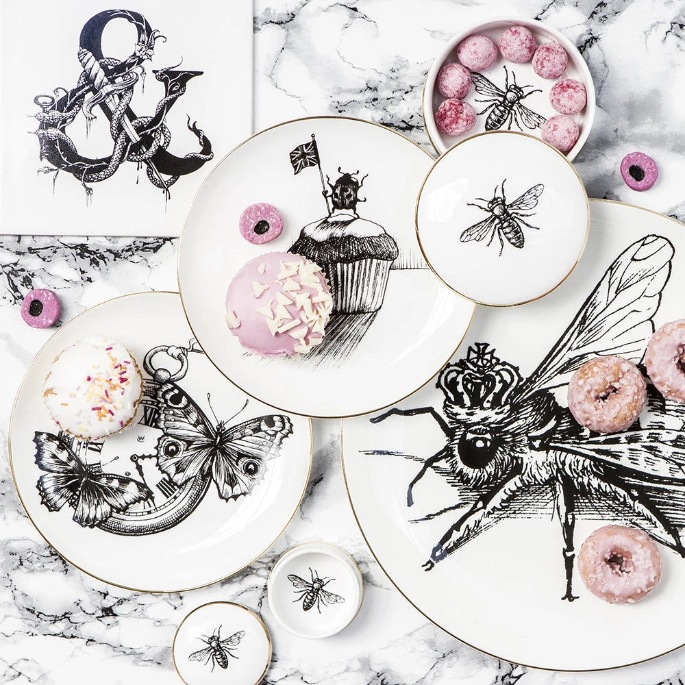 Rory Dobner - Bee Illustrated Trinket Box (Medium) 3 Rory Dobner - Bee Illustrated Trinket Box (Medium)